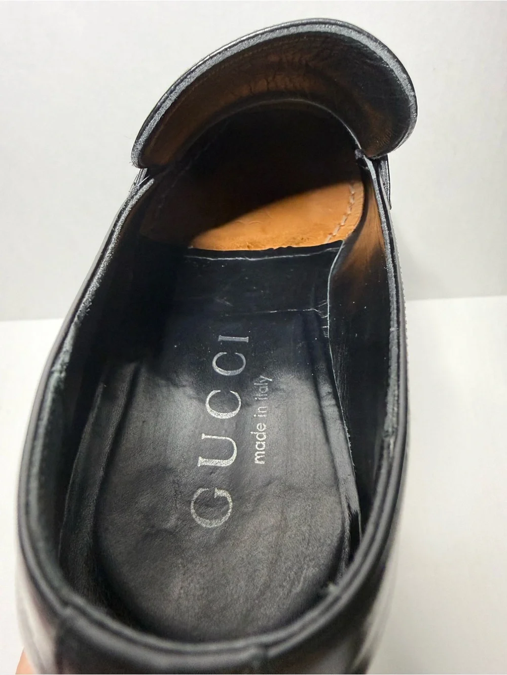 Gucci Black Leather Men's Slip-On Loafers with silver engraved bar